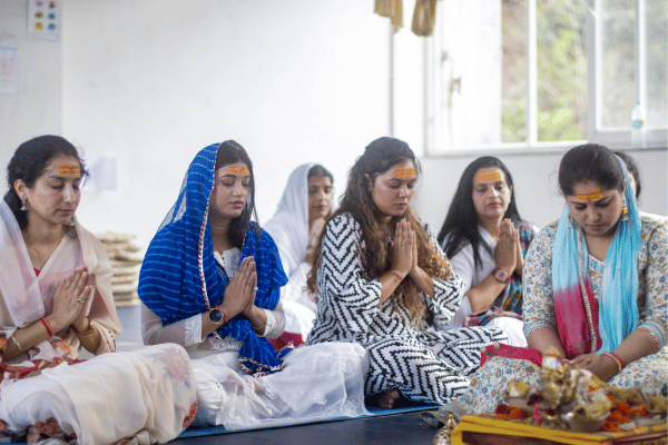 100 hrs yttc in rishikesh india - RYK