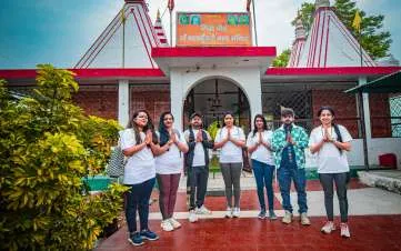  200 hour yoga teacher training in rishikesh