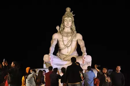 yoga in rishikesh
