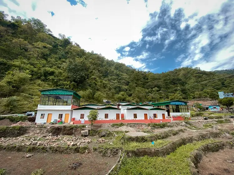 Rishikesh Yog Kendra campus in the Himalayan foothills